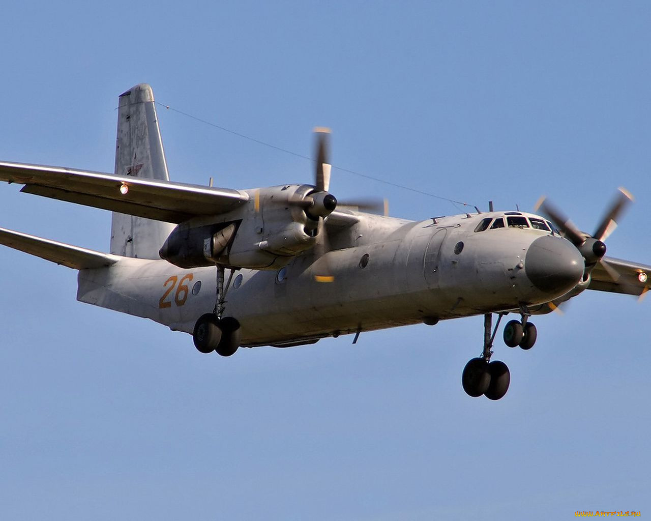 АН-26 военно-транспортный самолёт. АН 26 военный. АН-26 ВВС России. АН 26 ВТА.